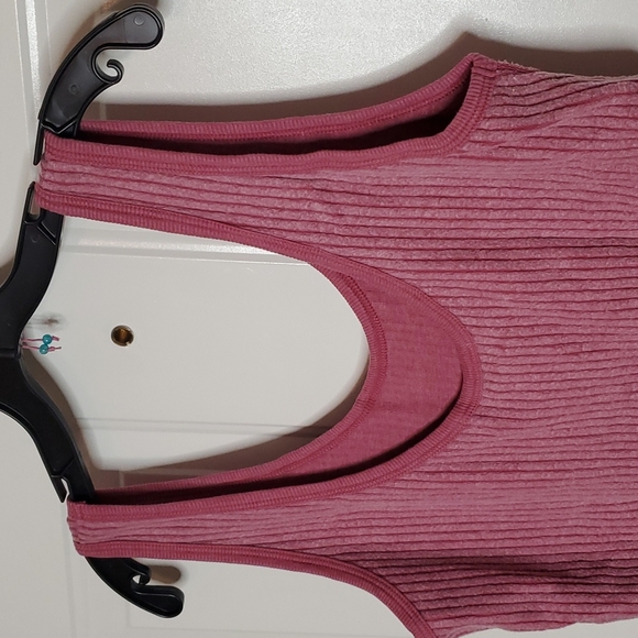 WILDFOX KYLIE TANK in ruby - Picture 4 of 10